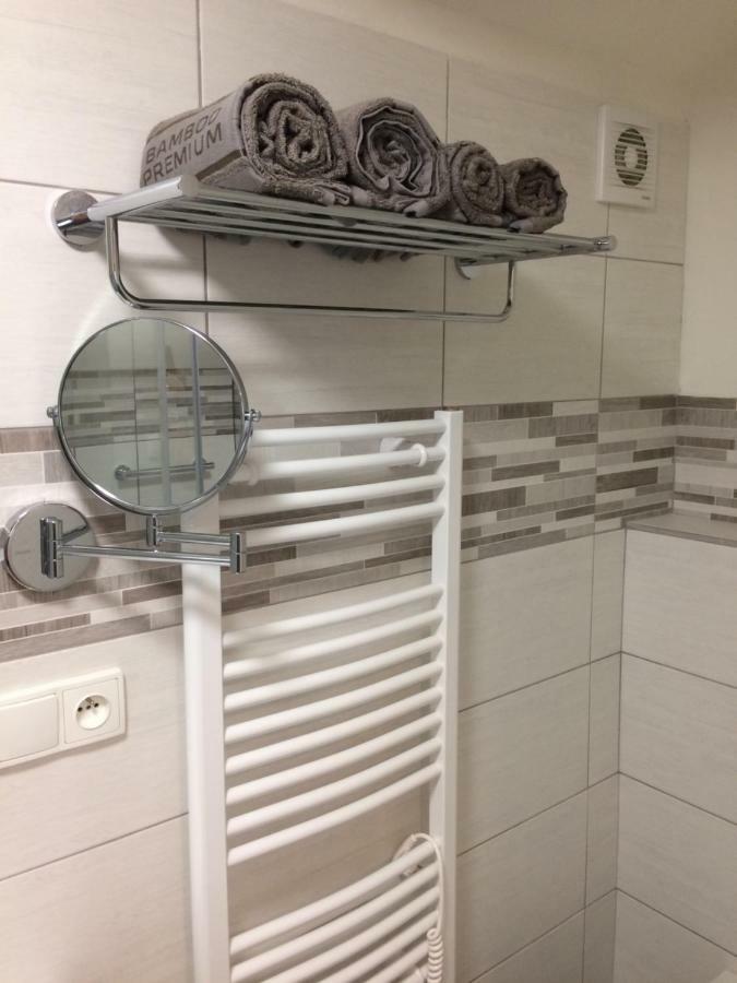 Apartman Mh Břeclav Екстериор снимка
